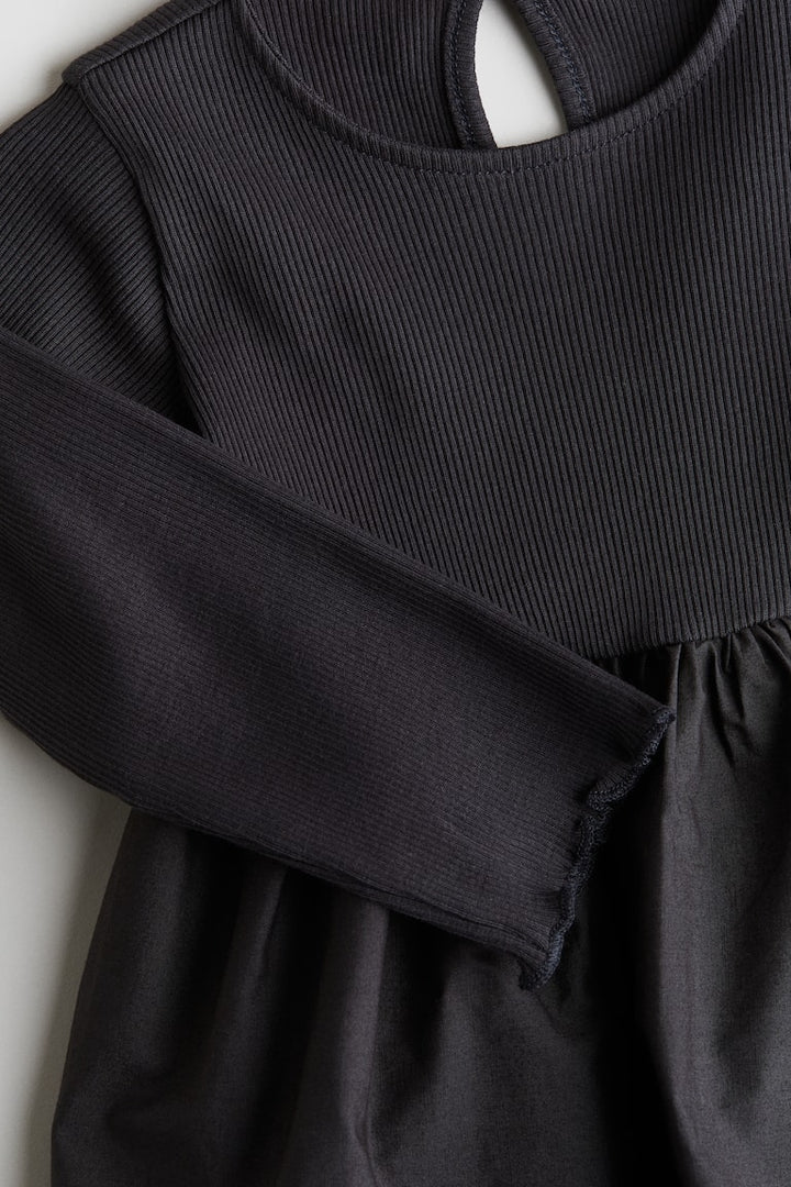 H&M Long-Sleeved Dress