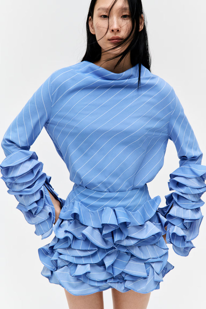 H&M Ruffle-Sleeved Blouse