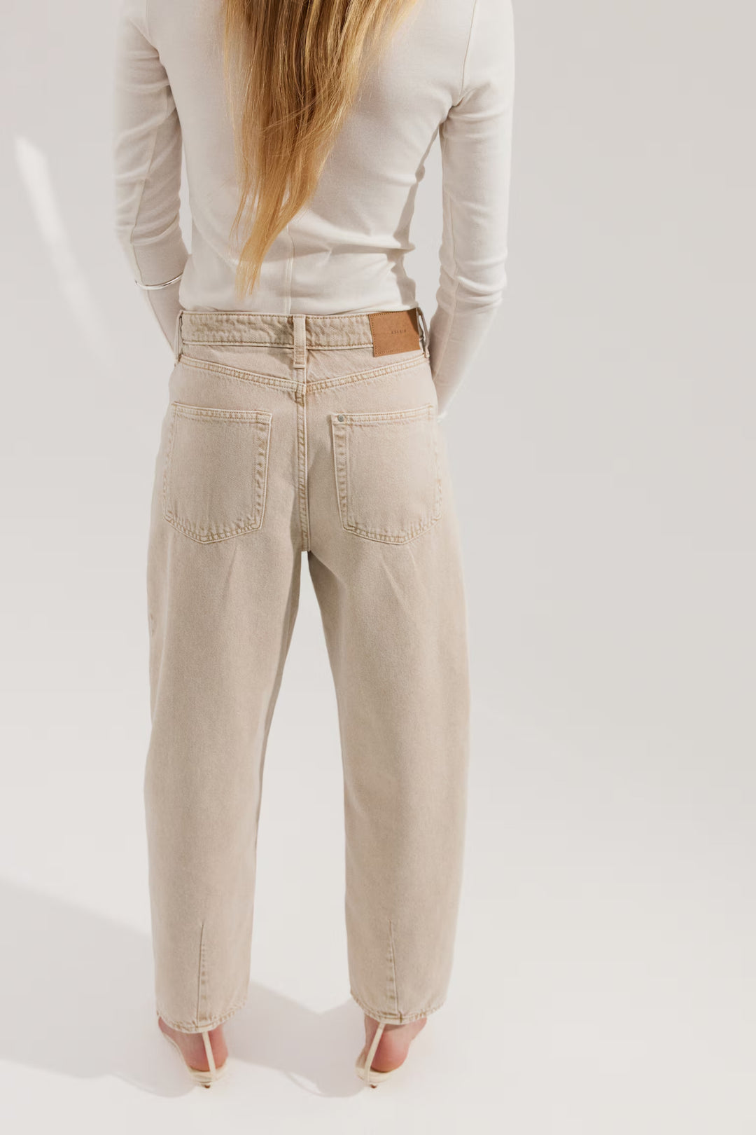 H&M High Rise Barrel Leg Jeans