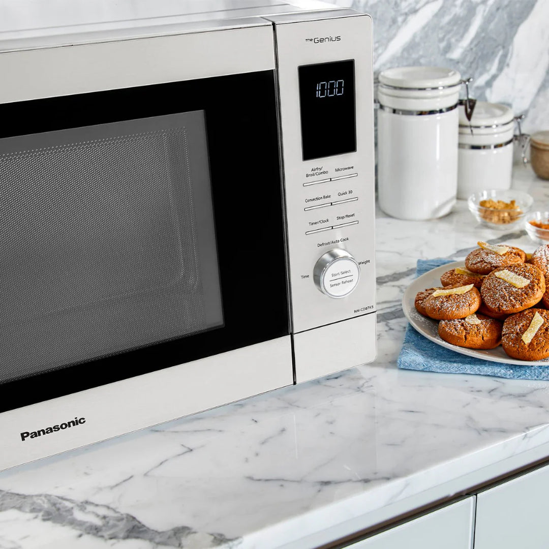 Panasonic HomeCHEF® 4-in-1 Multi-oven, 1.2 cu. ft. 1000W