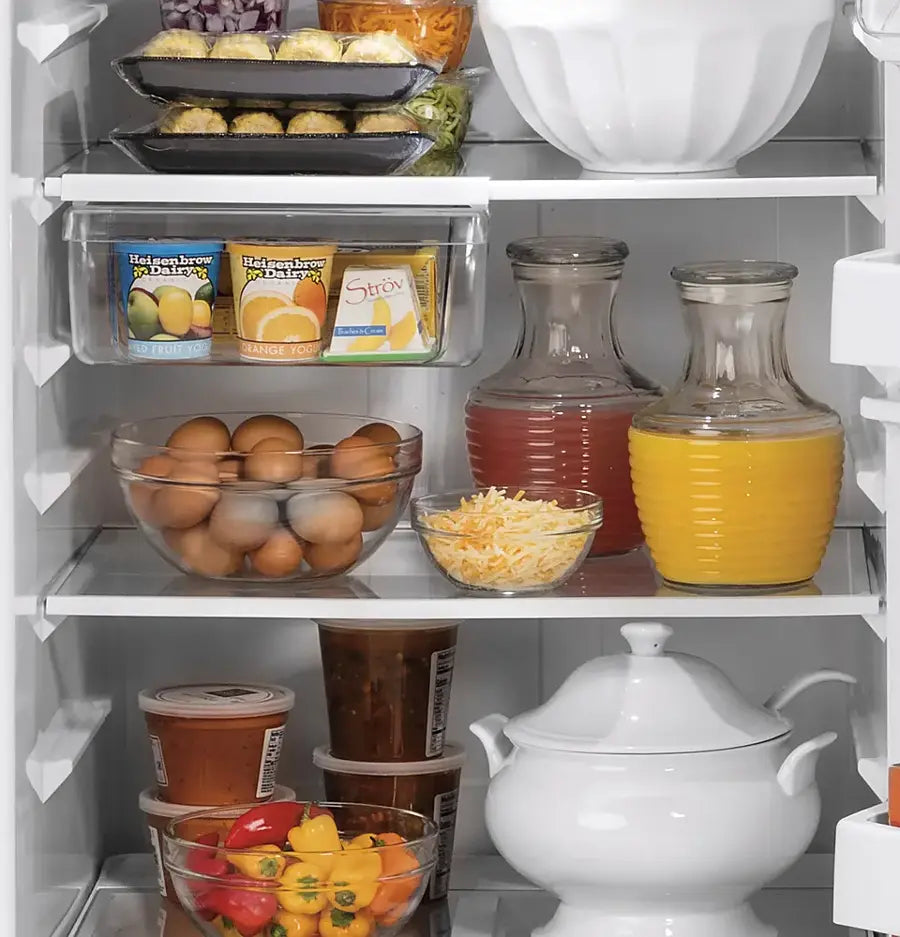 GE - 17.5 Cu. Ft. Top-Freezer Refrigerator with Edge-to-Edge Glass Shelves - Stainless Steel