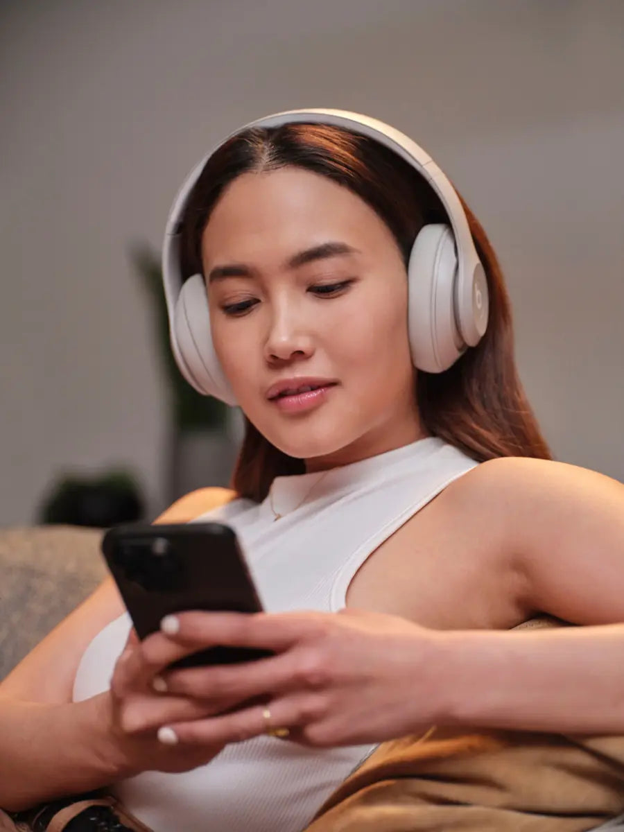 Beats - Studio Pro - Wireless Noise Cancelling Over-the-Ear Headphones - Deep Brown