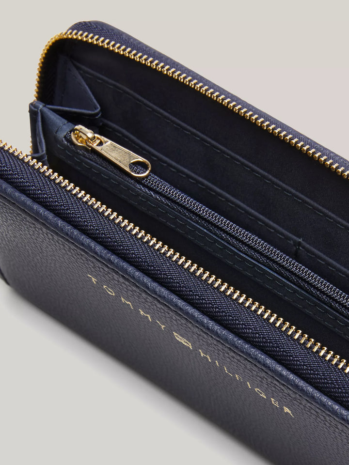 Tommy Hilfiger Large Zip Wallet