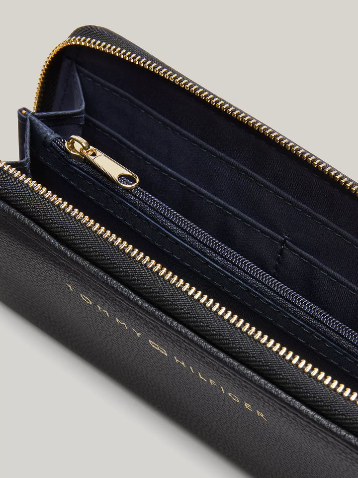 Tommy Hilfiger Large Zip Wallet