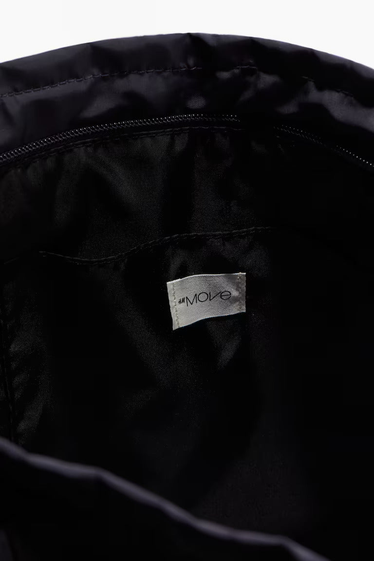 H&M WATER-REPELLENT SPORTS BAG