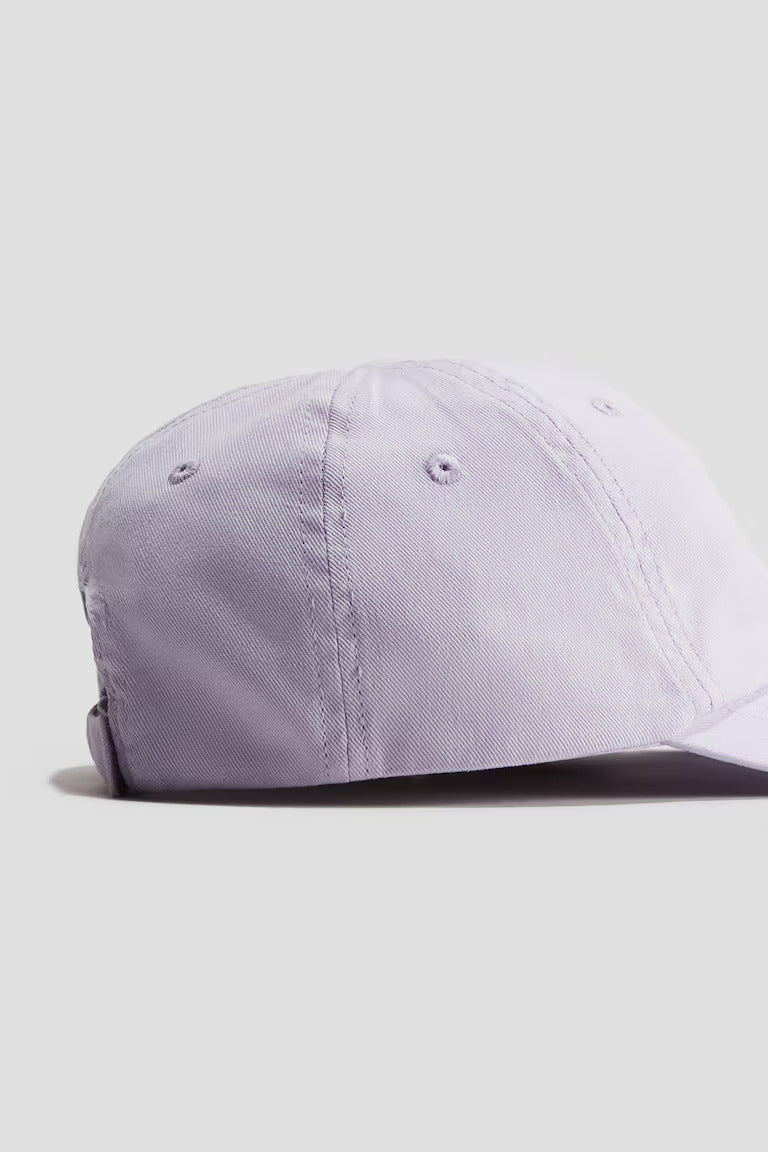 H&M CAP WITH EMBROIDERED DETAIL