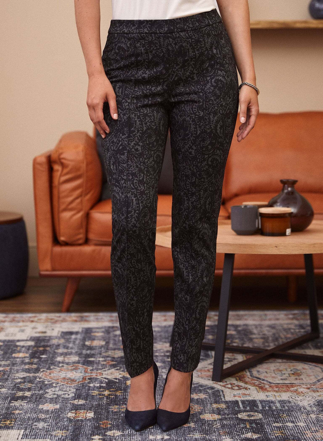 LAURA Paisley Print Pull-On Pants