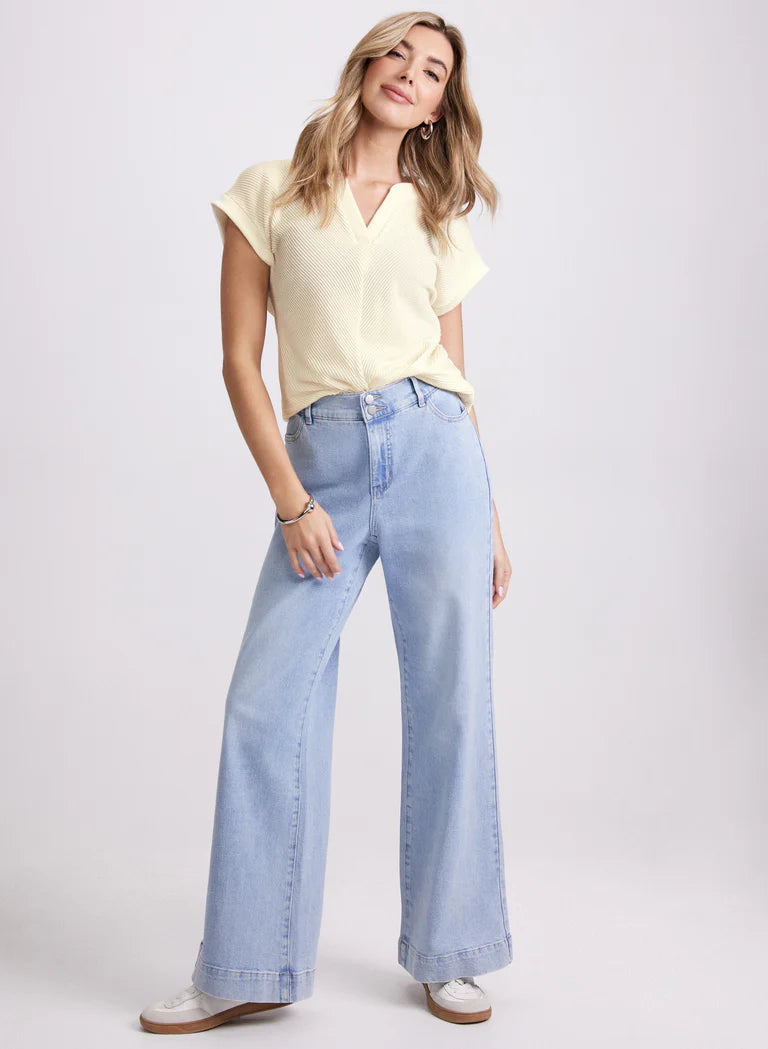 LAURA Twist Detail Top