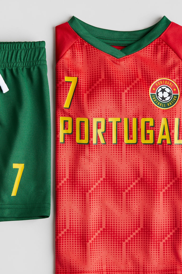H&M Soccer Set