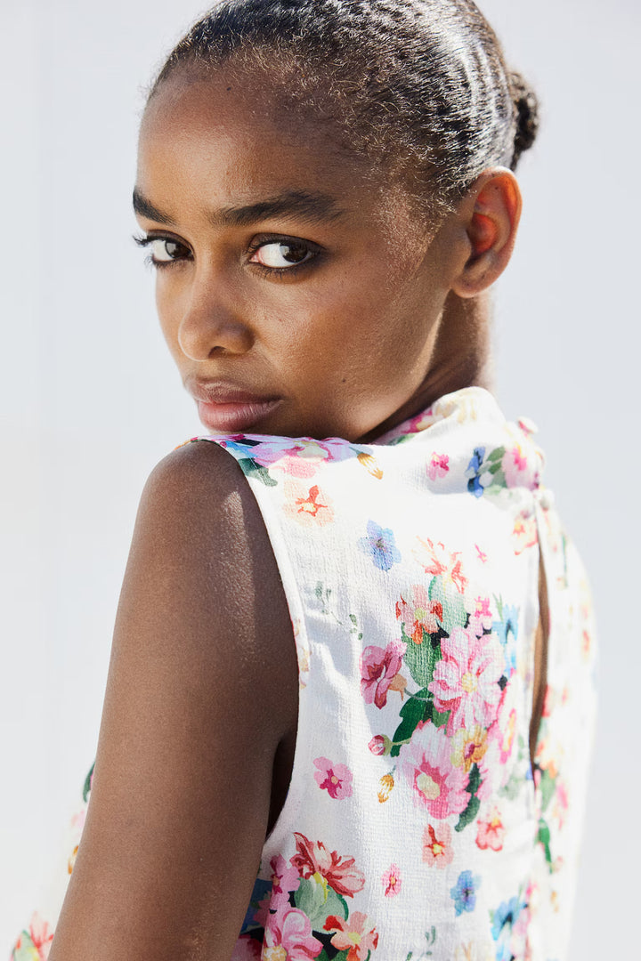 H&M  Sleeveless Crêpe Blouse