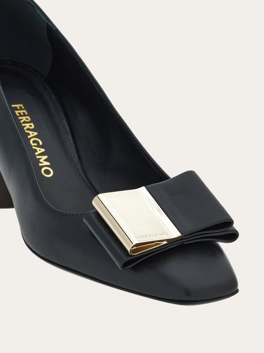 Ferragamo Double-bow pump