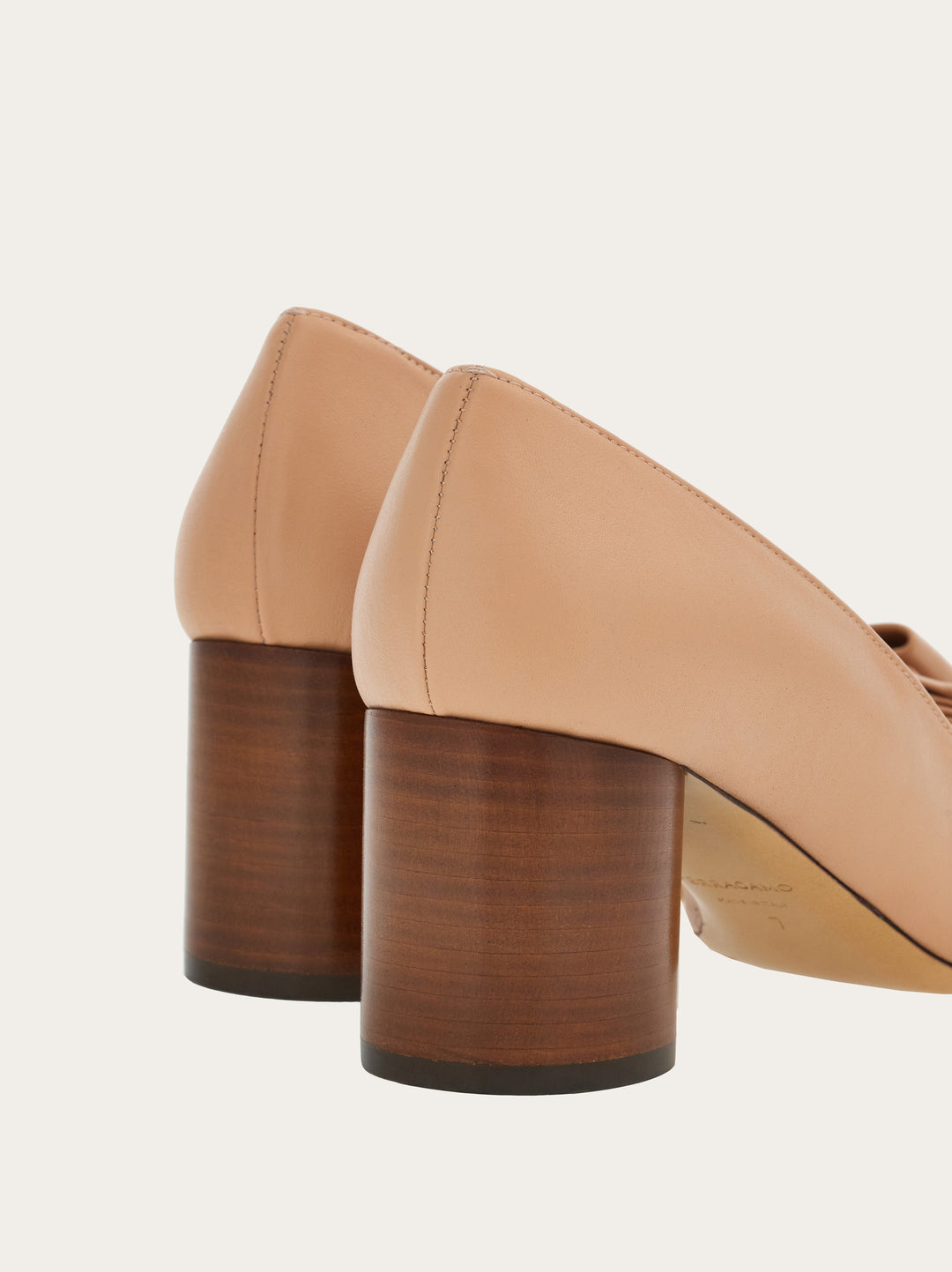 Ferragamo Double-bow pump