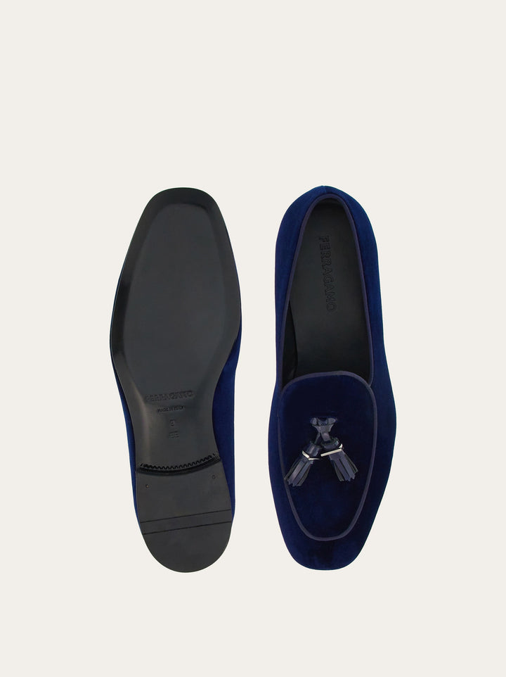 Ferragamo Loafer with tassels