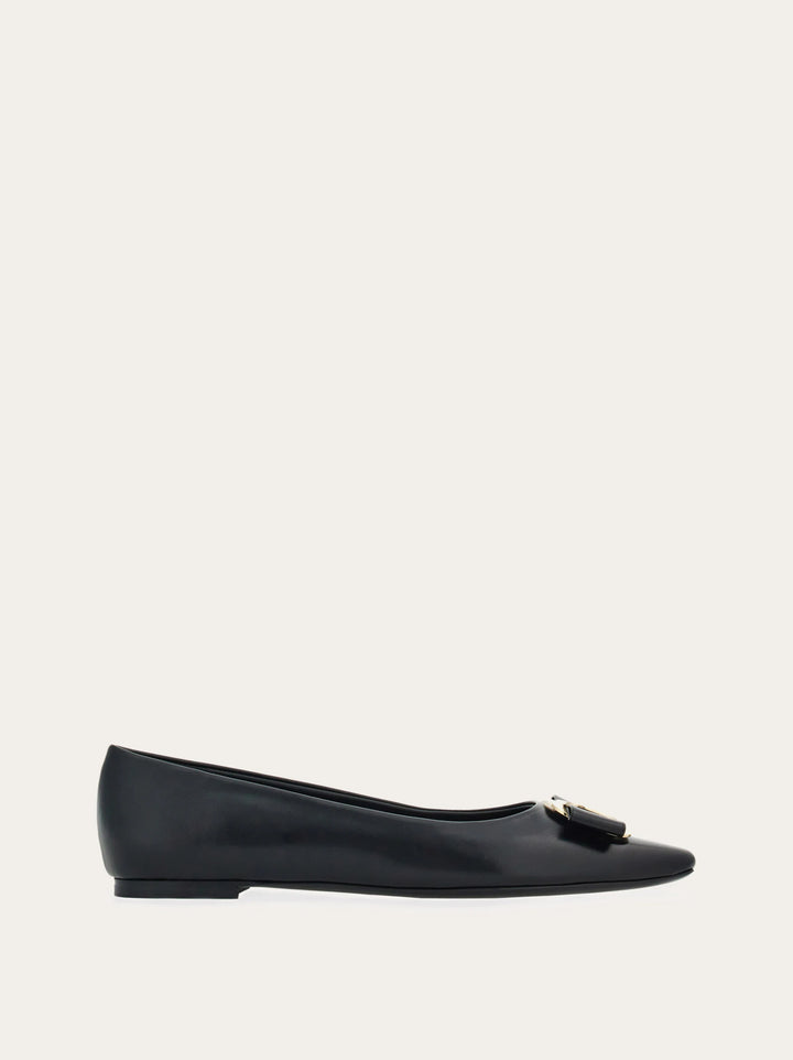 Ferragamo New Vara plate ballet flat