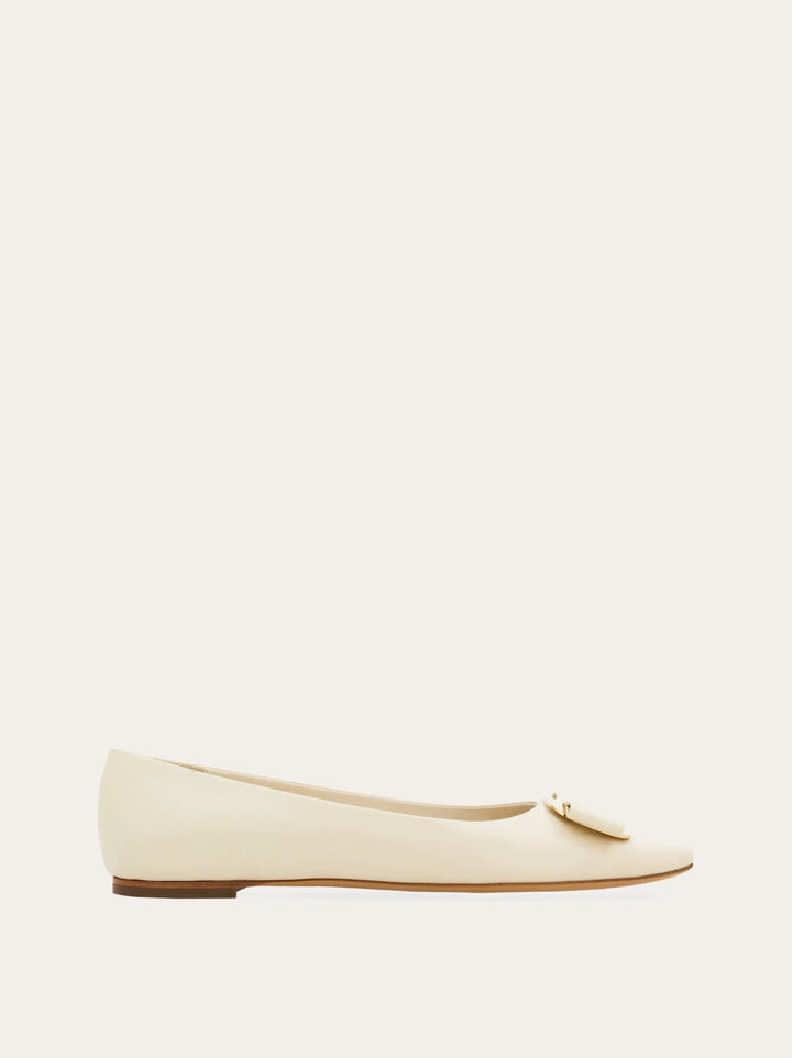 Ferragamo New Vara plate ballet flat