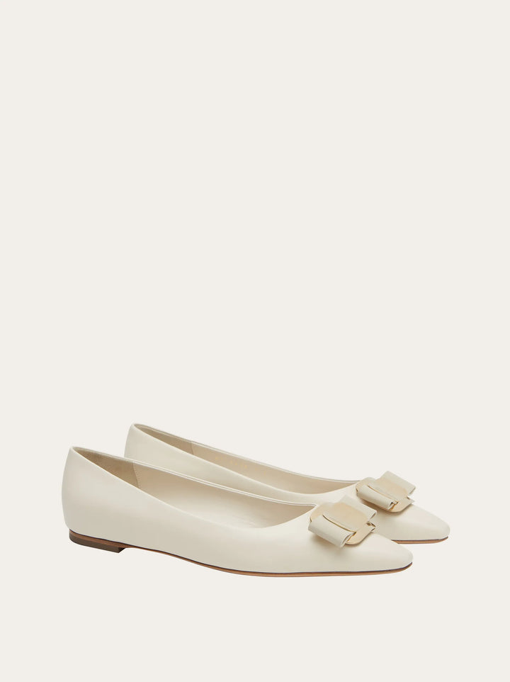 Ferragamo New Vara plate ballet flat