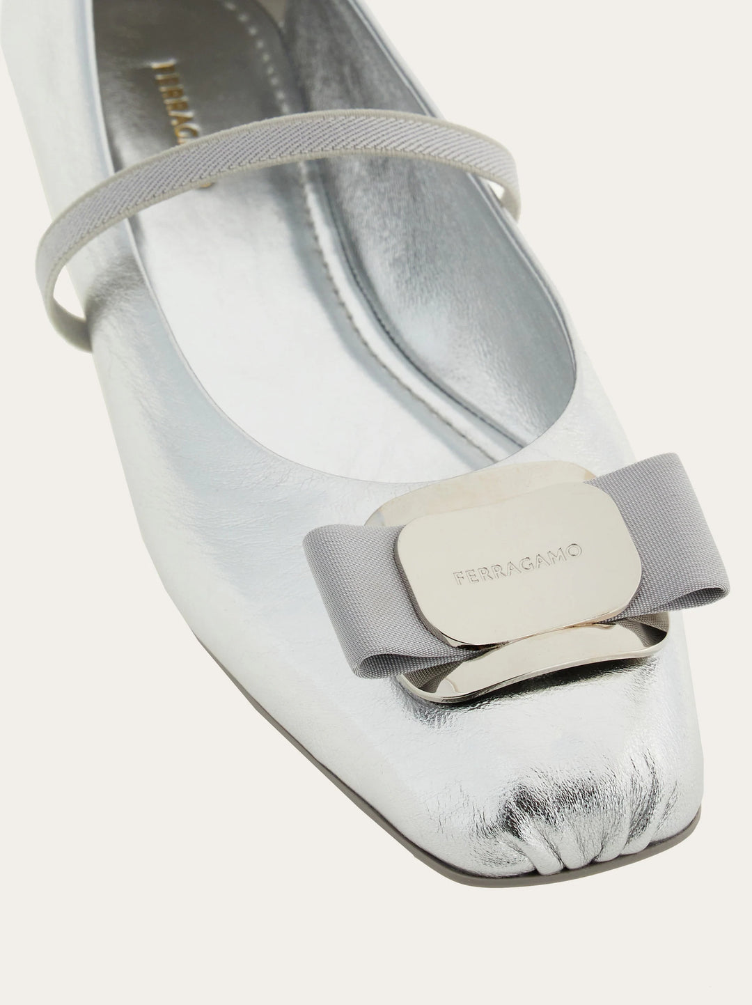 Ferragamo New Vara plate ballet flat