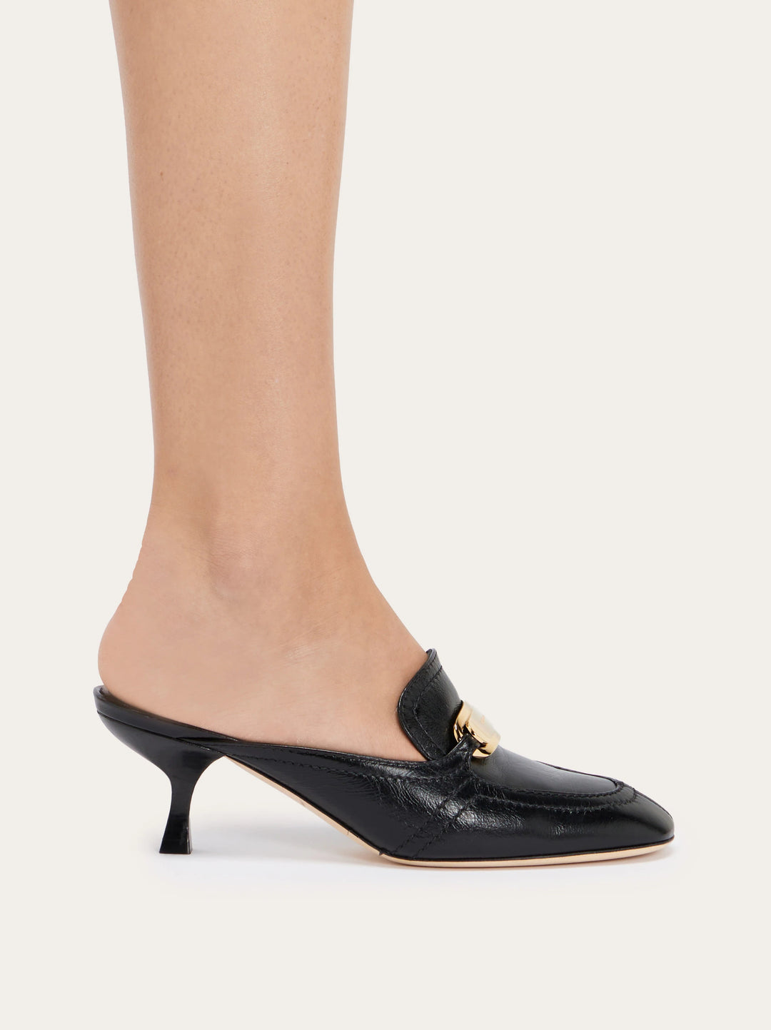 Ferragamo New Vara buckle mule