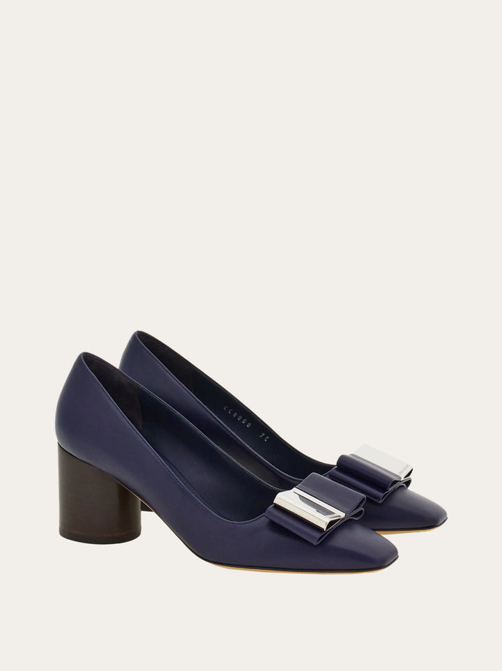 Ferragamo Double-bow pump