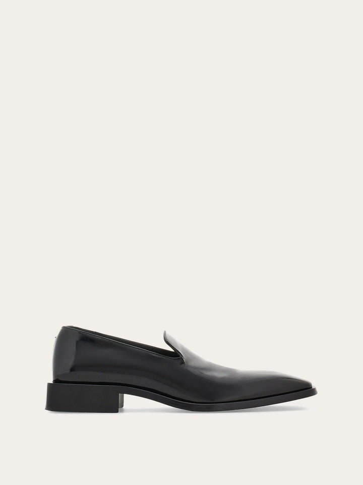 Ferragamo Square tip loafer