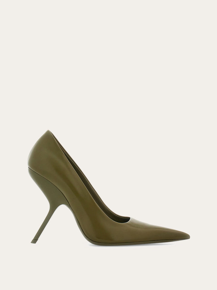 Ferragamo Eva pump