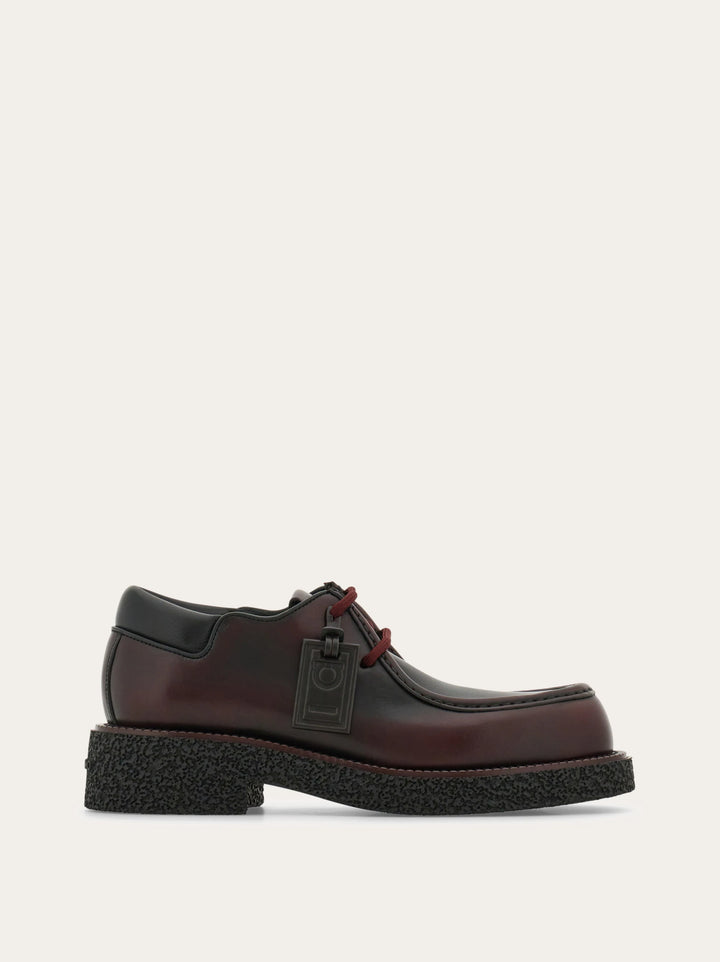 Ferragamo Lace up derby