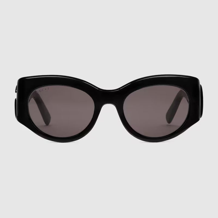 GUCCI Oval frame sunglasses