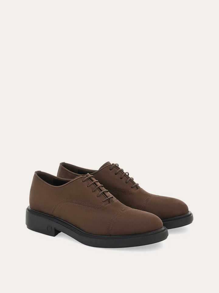 Ferragamo  Oxford with toe cap