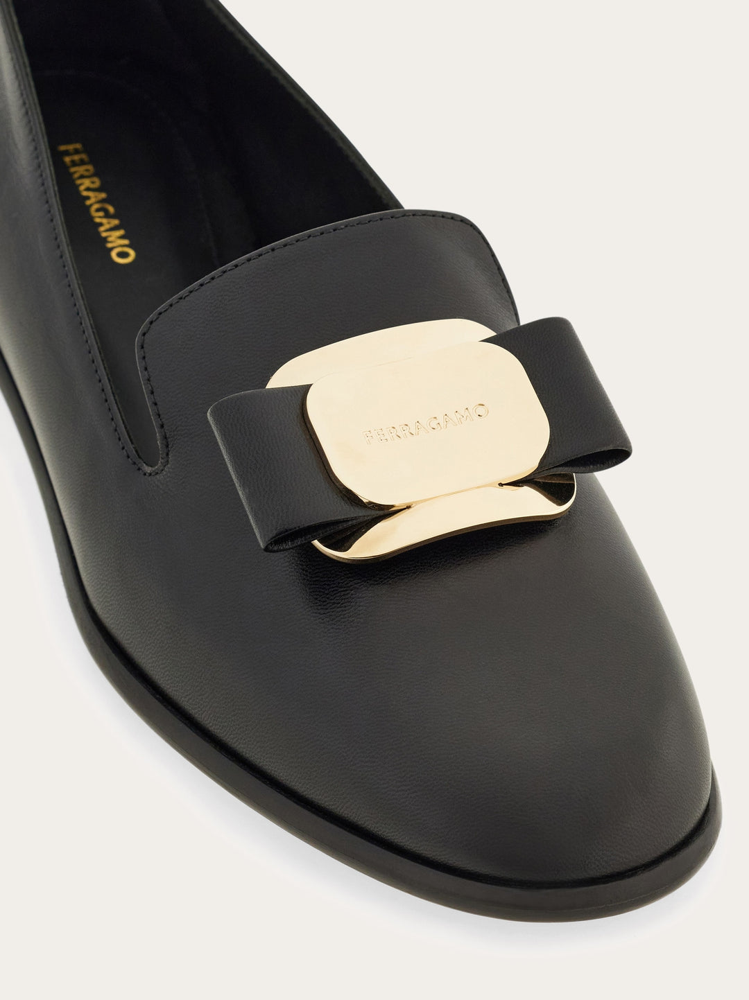 Ferragamo New Vara plate loafer