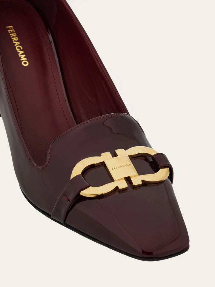 Ferragamo Pump with Gancini ornament