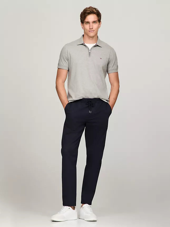 Tommy Hilfiger Garment-Dyed Relaxed Tapered Chino