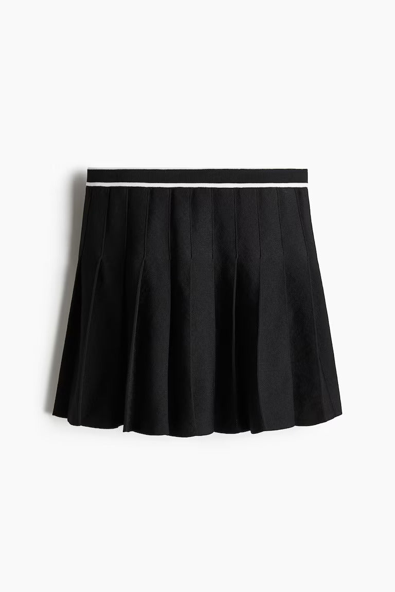 H&M PLEATED SKIRT