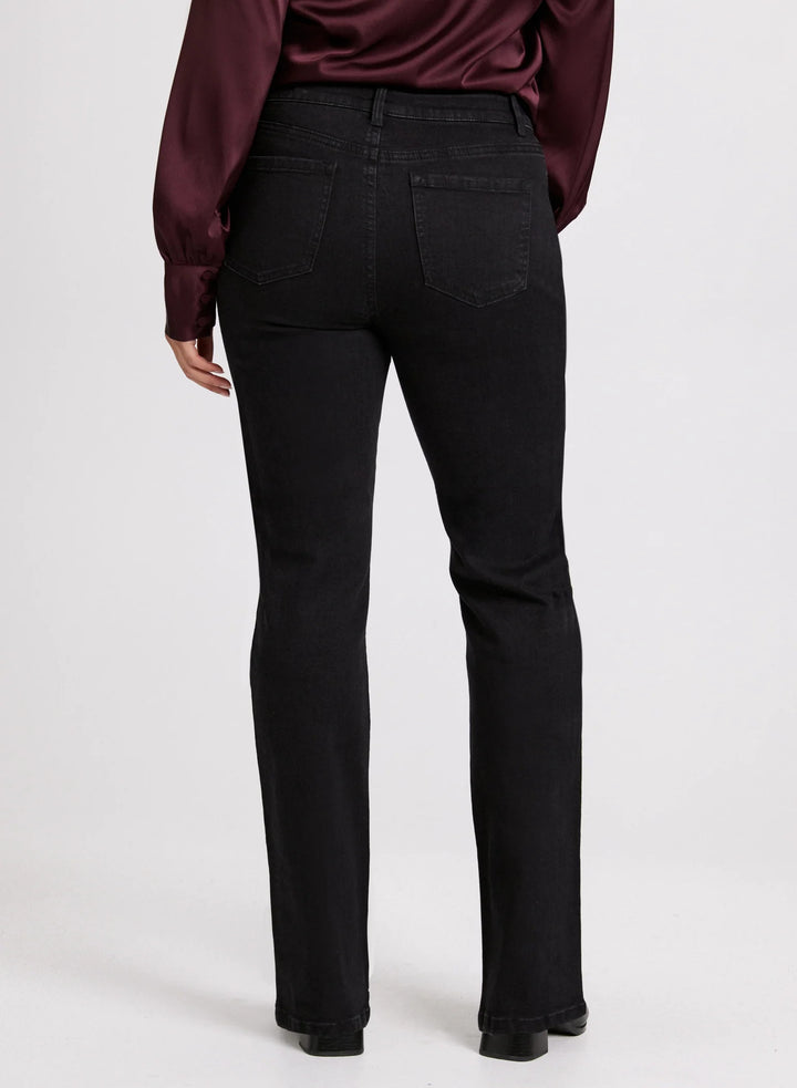 LAURA Straight Leg Jeans