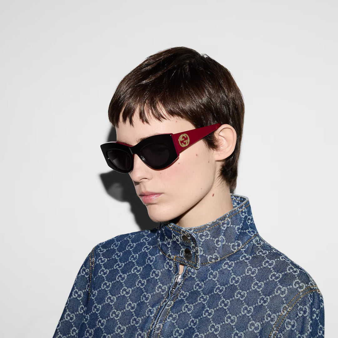 GUCCI Cat-eye frame sunglasses