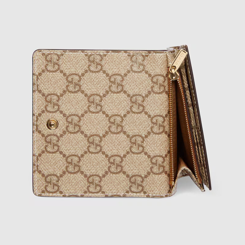 GUCCI GG Emblem medium wallet
