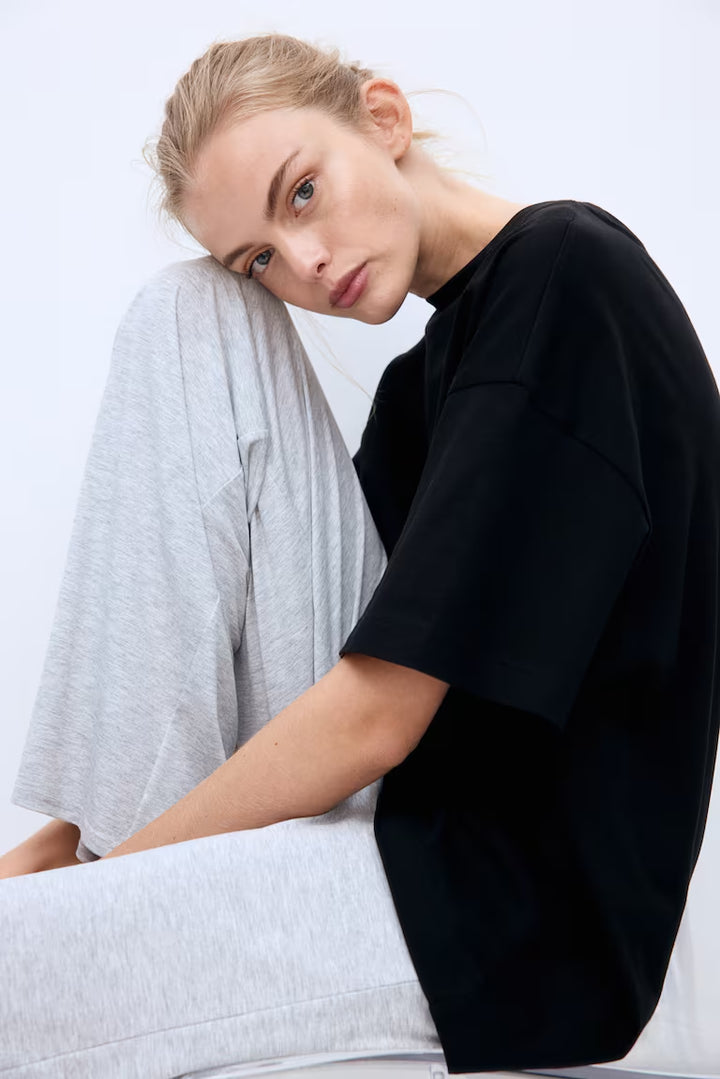 H&M OVERSIZED T-SHIRT