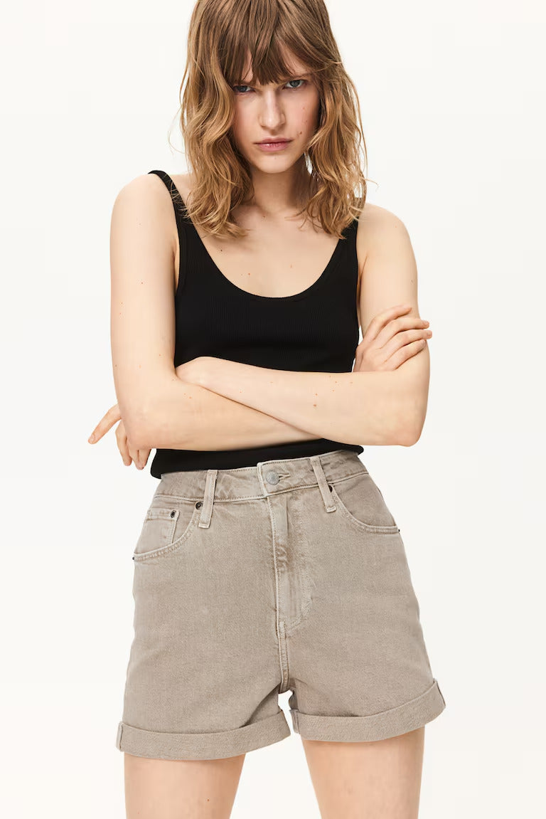 H&M MOM ULTRA HIGH DENIM SHORTS