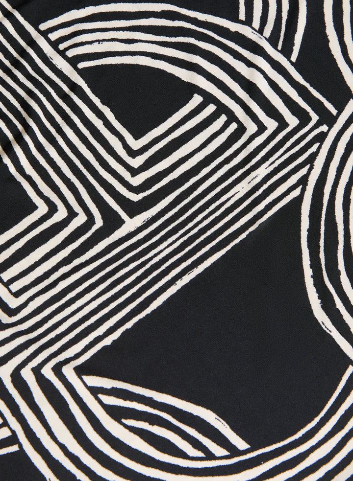 LAURA Sleeveless Geometric Top