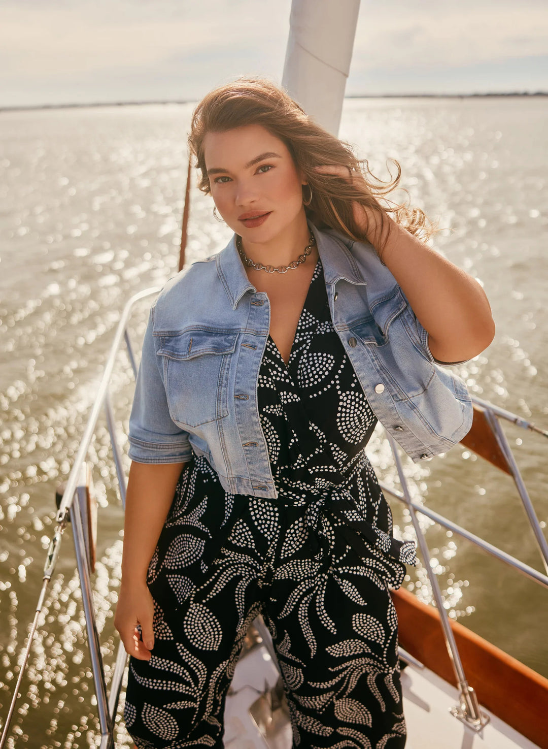 LAURA Cropped Denim Jacket
