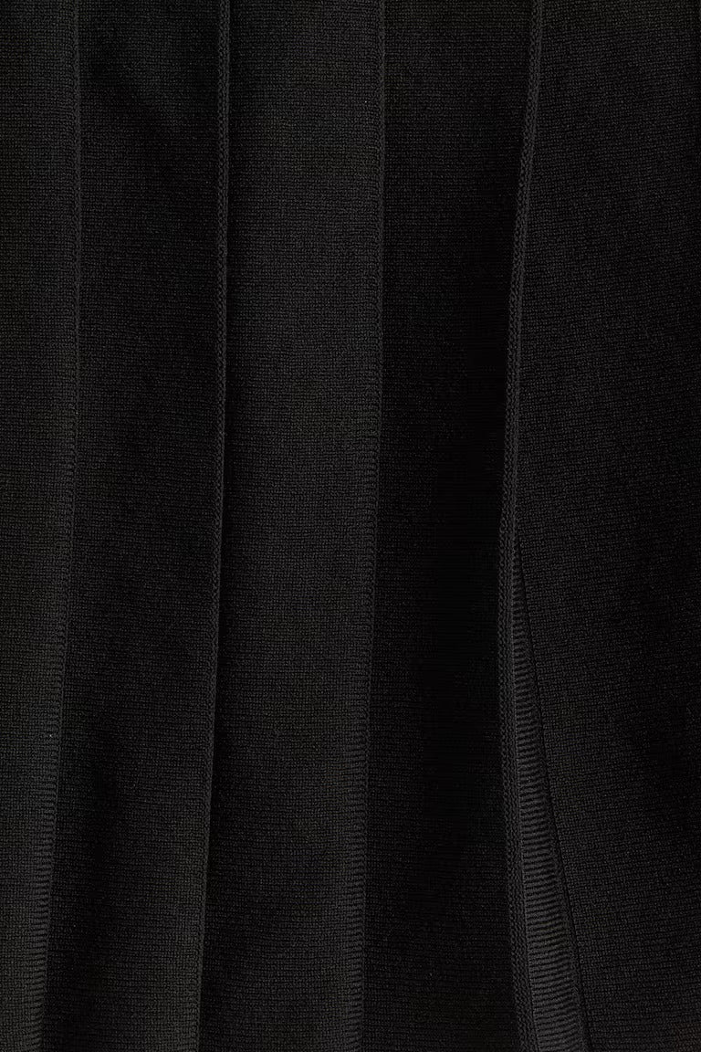 H&M PLEATED SKIRT