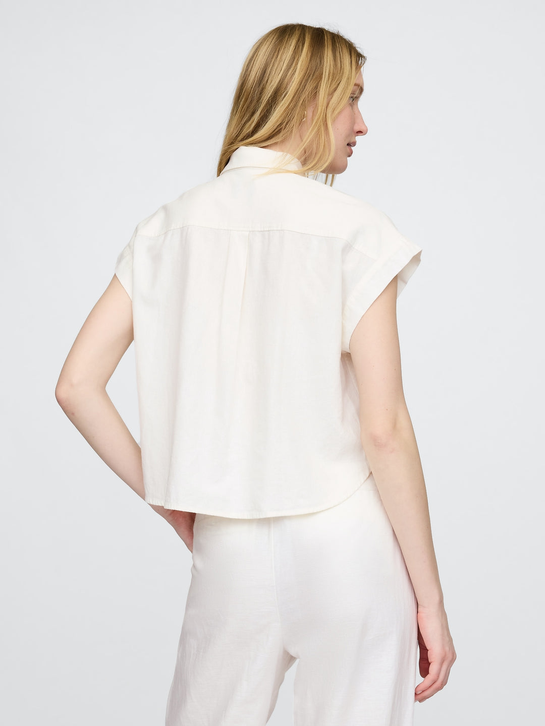 Gap Linen-Blend Cropped Shirt