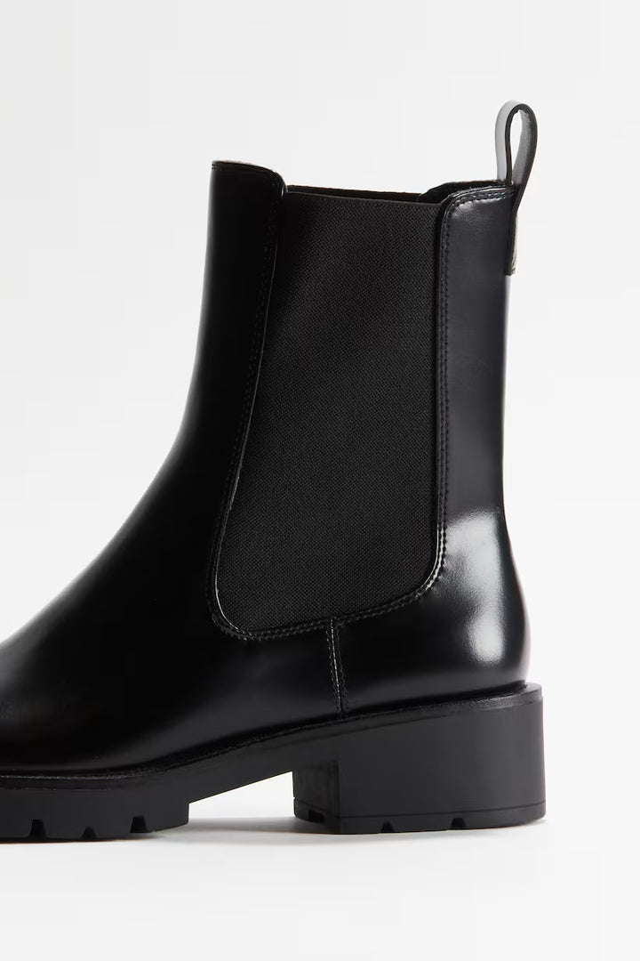 H&M Chelsea Boots