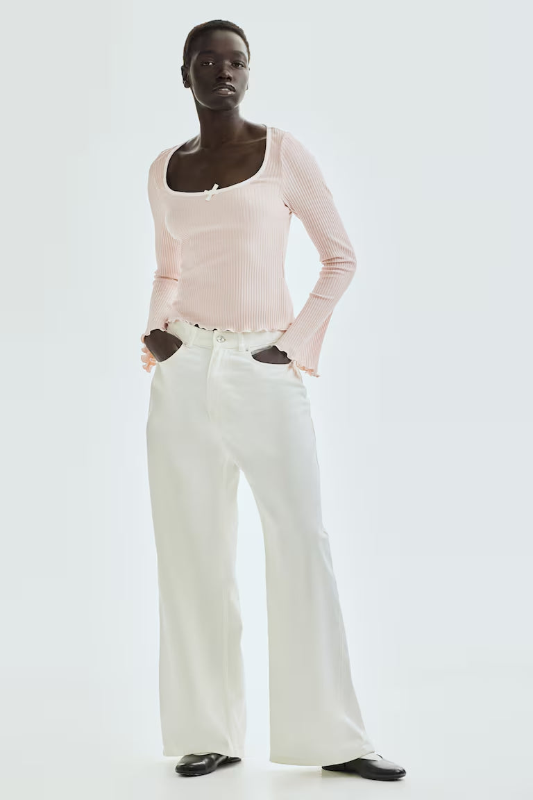 H&M RIBBED TOP WITH OVERLOCKED TRIM