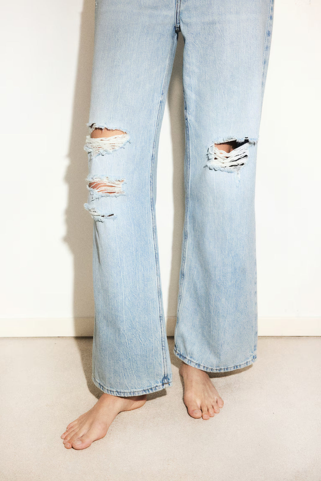 H&M Ava Ultra High Rise Wide Leg Jeans