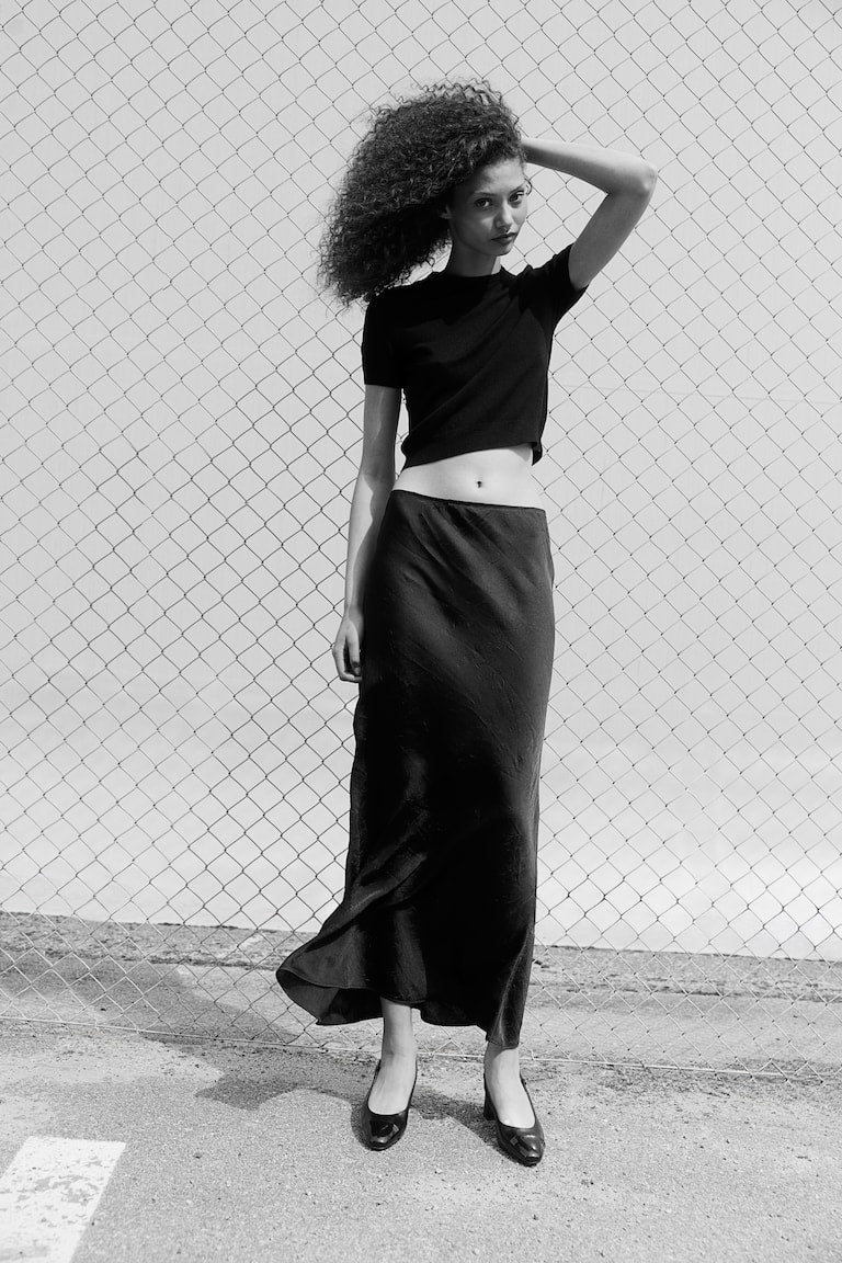 H&M Crinkled Satin Maxi Skirt