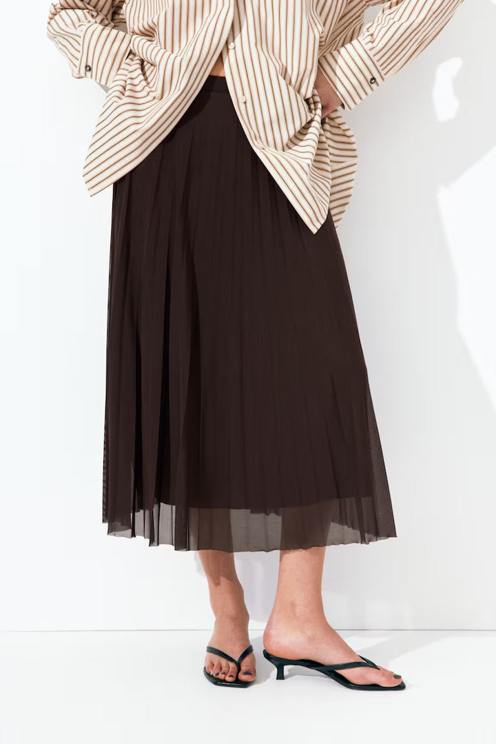H&M PLEATED MESH SKIRT