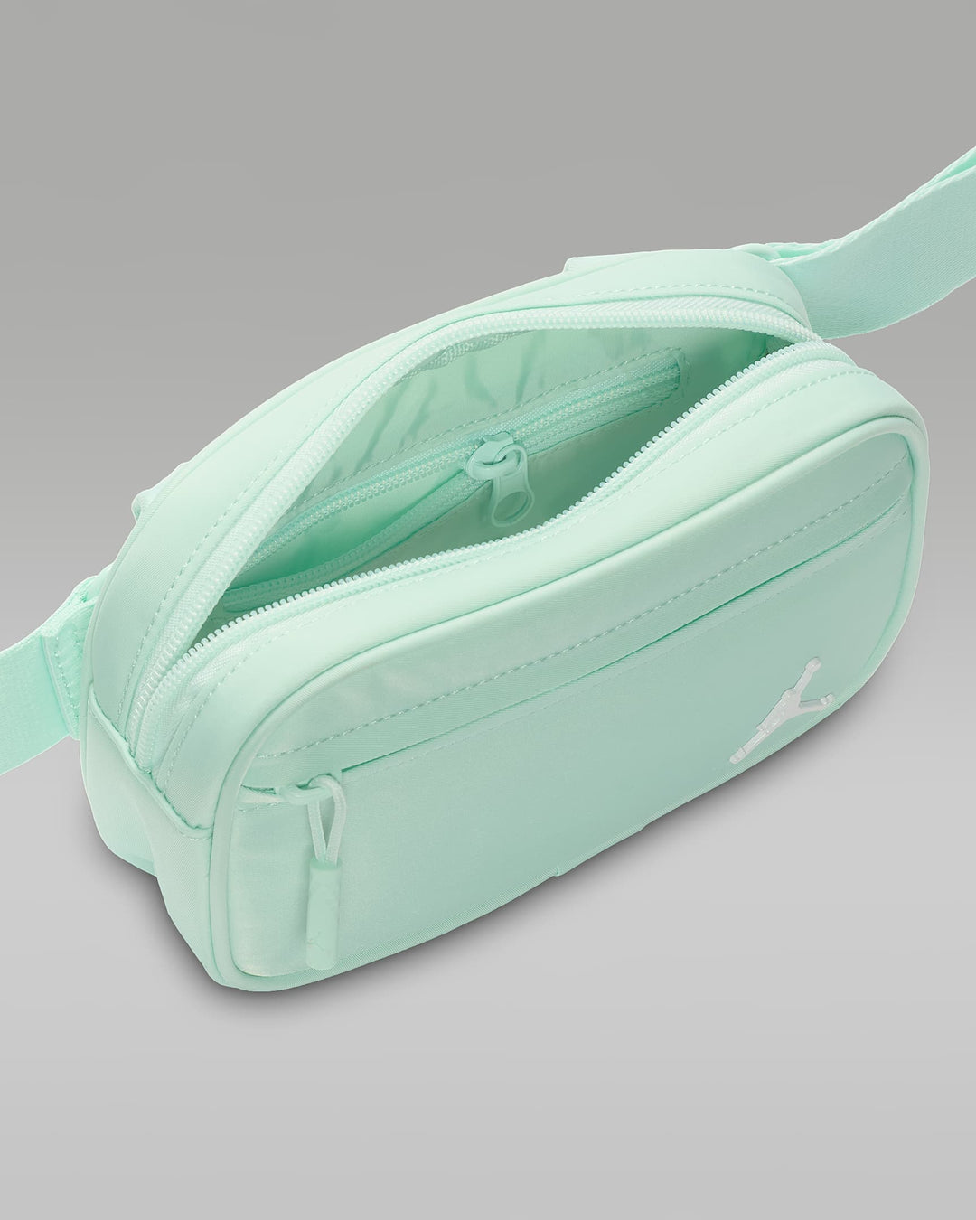 NIKE Jordan Alpha Camera Bag (1L)