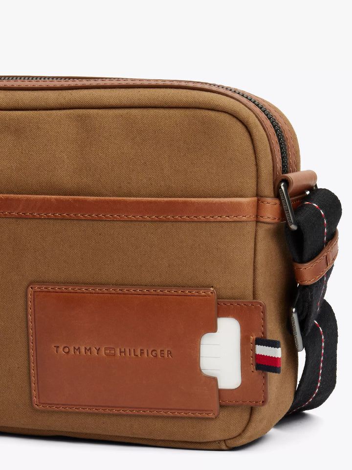 Tommy Hilfiger Tommy Casual Prep Crossbody Bag