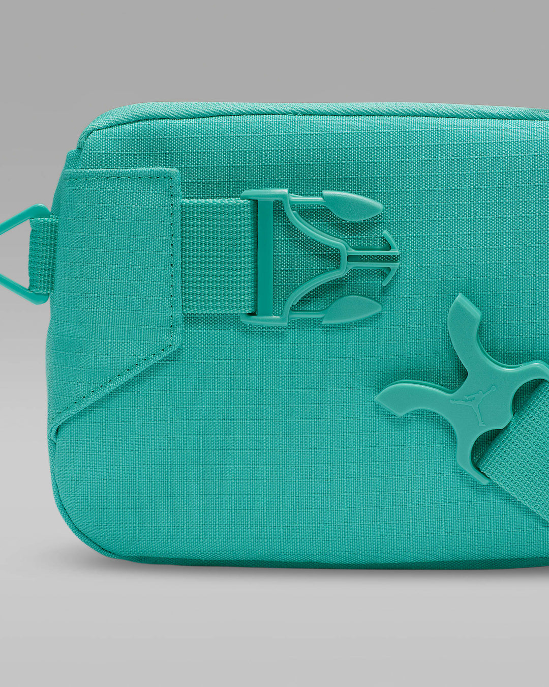 NIKE Jordan Franchise Crossbody Bag (2L)