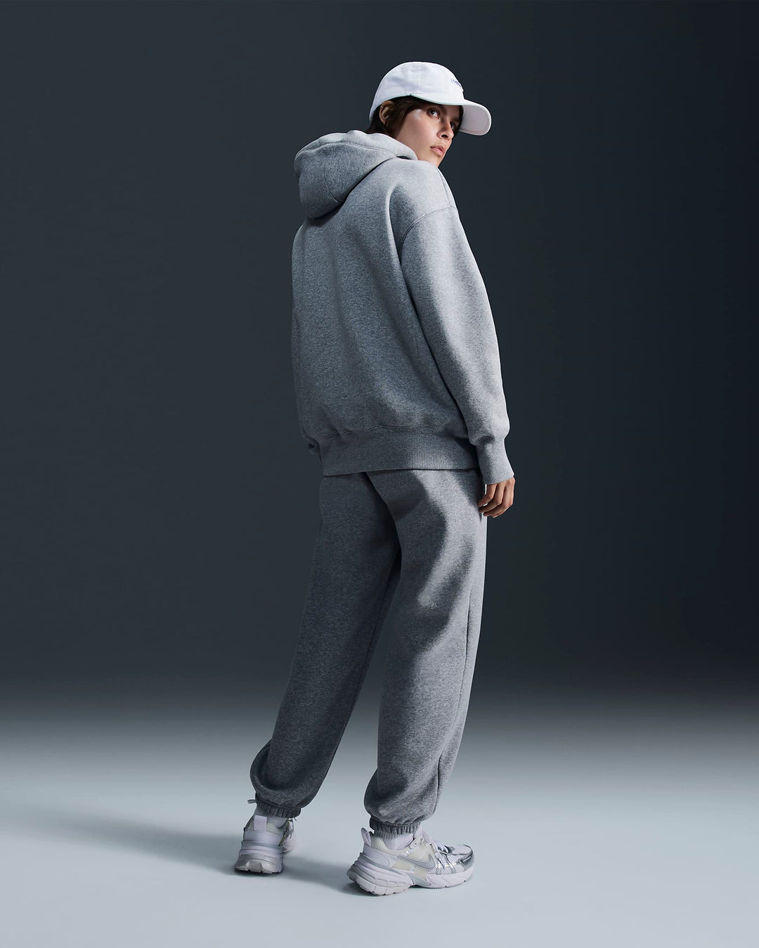 Nike Sportswear Phoenix Fleece Women's Oversized Full-Zip Hoodie